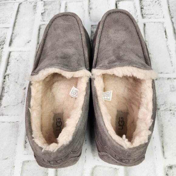 UGG Ascot Slippers Men's Size 10 Gray Suede Wool Lining Moc Toe Slip-On Shoes - Picture 6 of 10